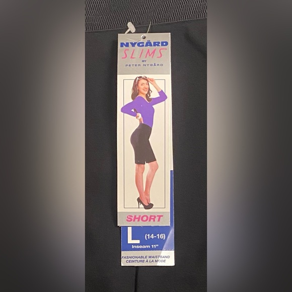 Nygard Slims Shorts Black Cuffed Stretch Shaping Wide Waistband (L 14-16) (NWT) - Picture 4 of 5